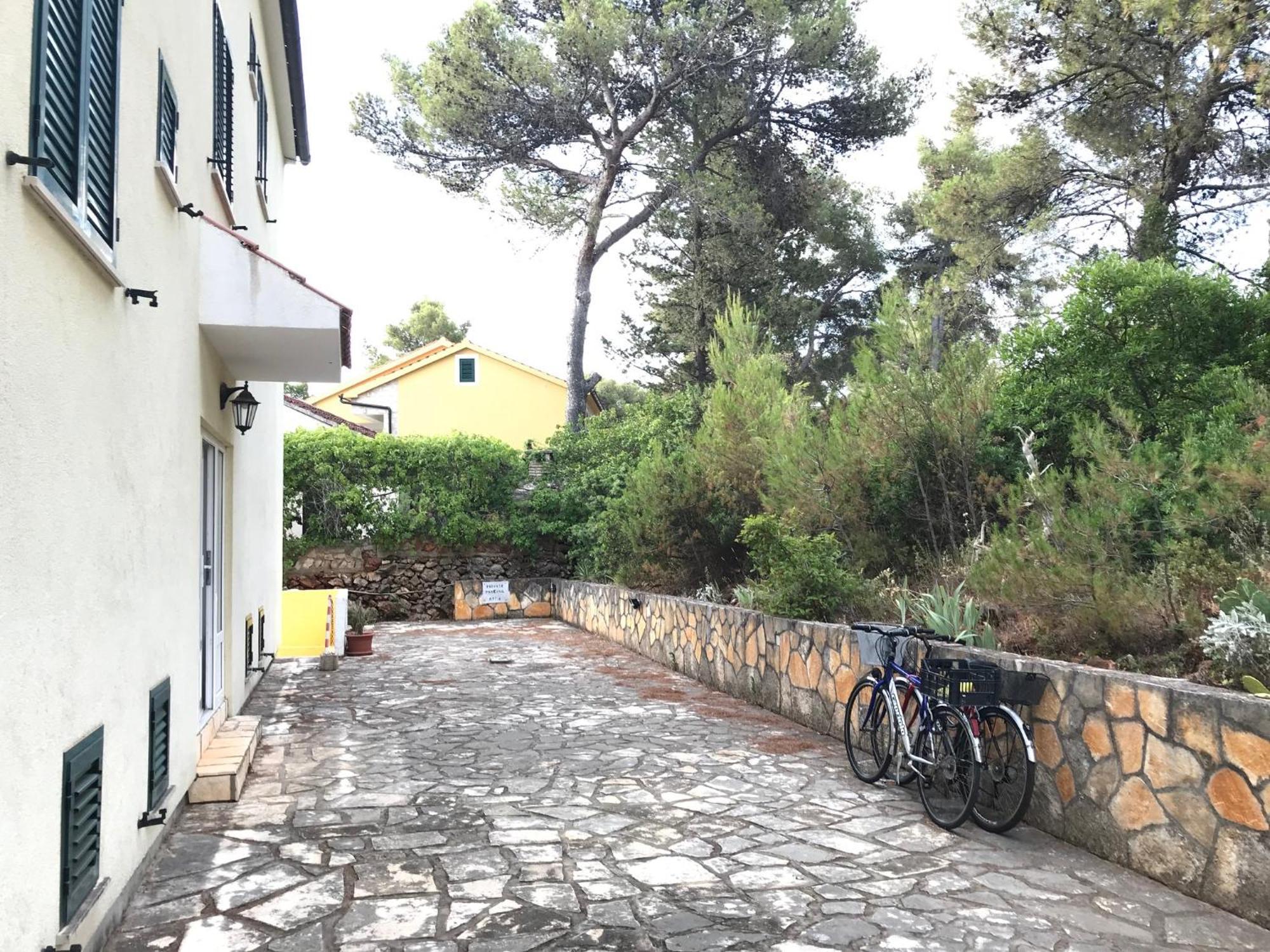 Apartman Attractive - Vitarnja! Jelsa (Hvar)